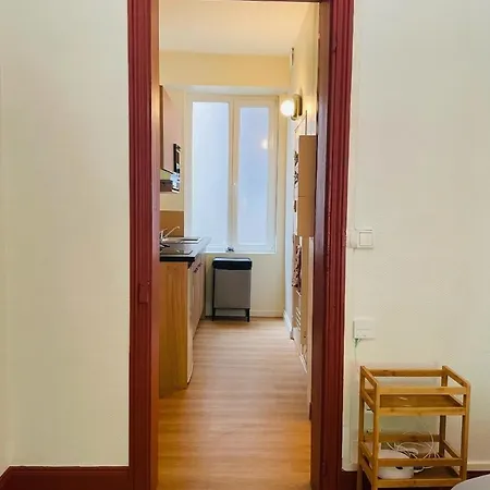 Apartamento Votre Pied-a-terre Citadin - 464 Ruan